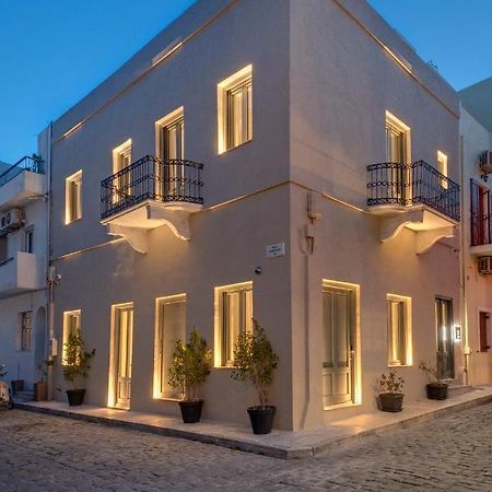 Times Elegant Rooms Ermoupoli Esterno foto