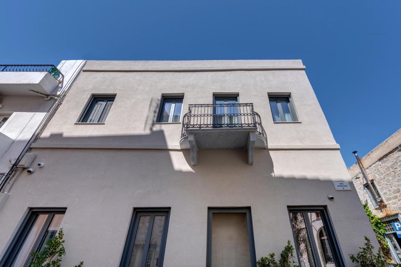 Times Elegant Rooms Ermoupoli Esterno foto