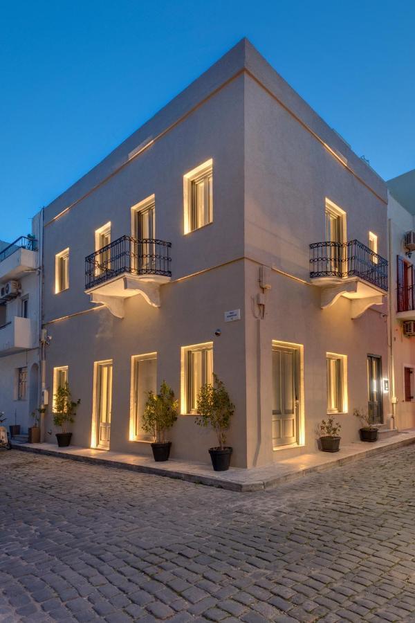 Times Elegant Rooms Ermoupoli Esterno foto
