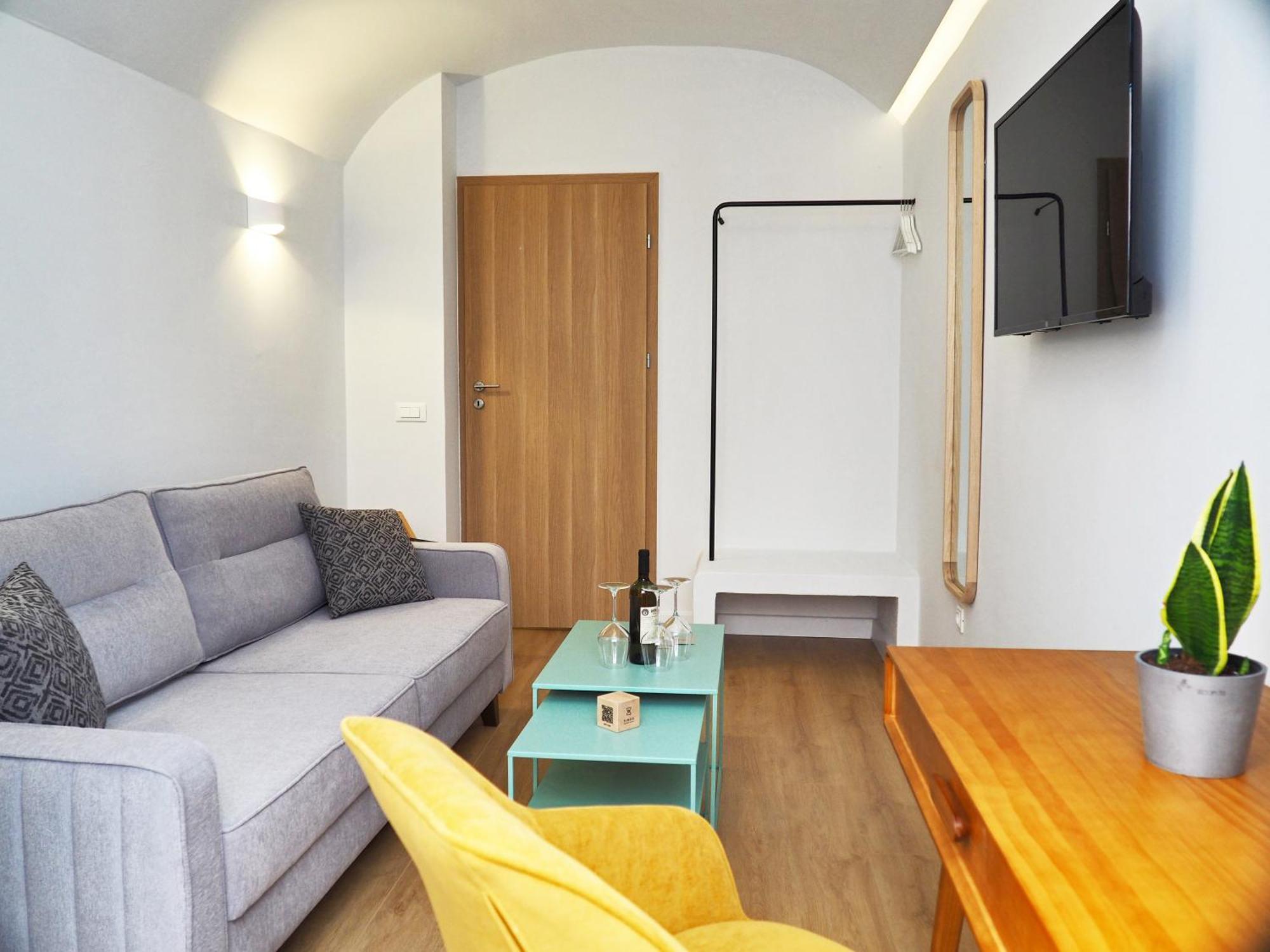Times Elegant Rooms Ermoupoli Esterno foto