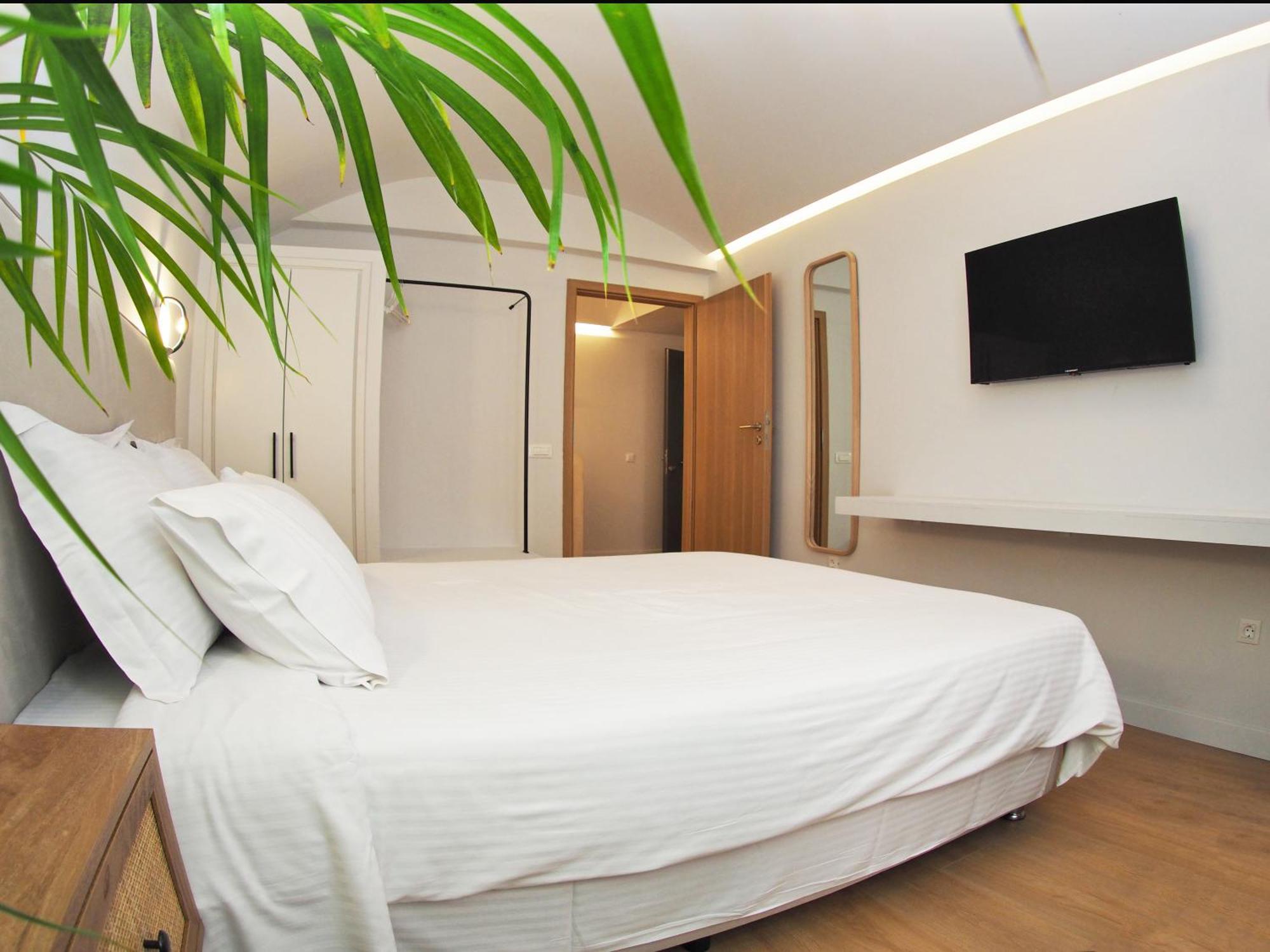 Times Elegant Rooms Ermoupoli Esterno foto
