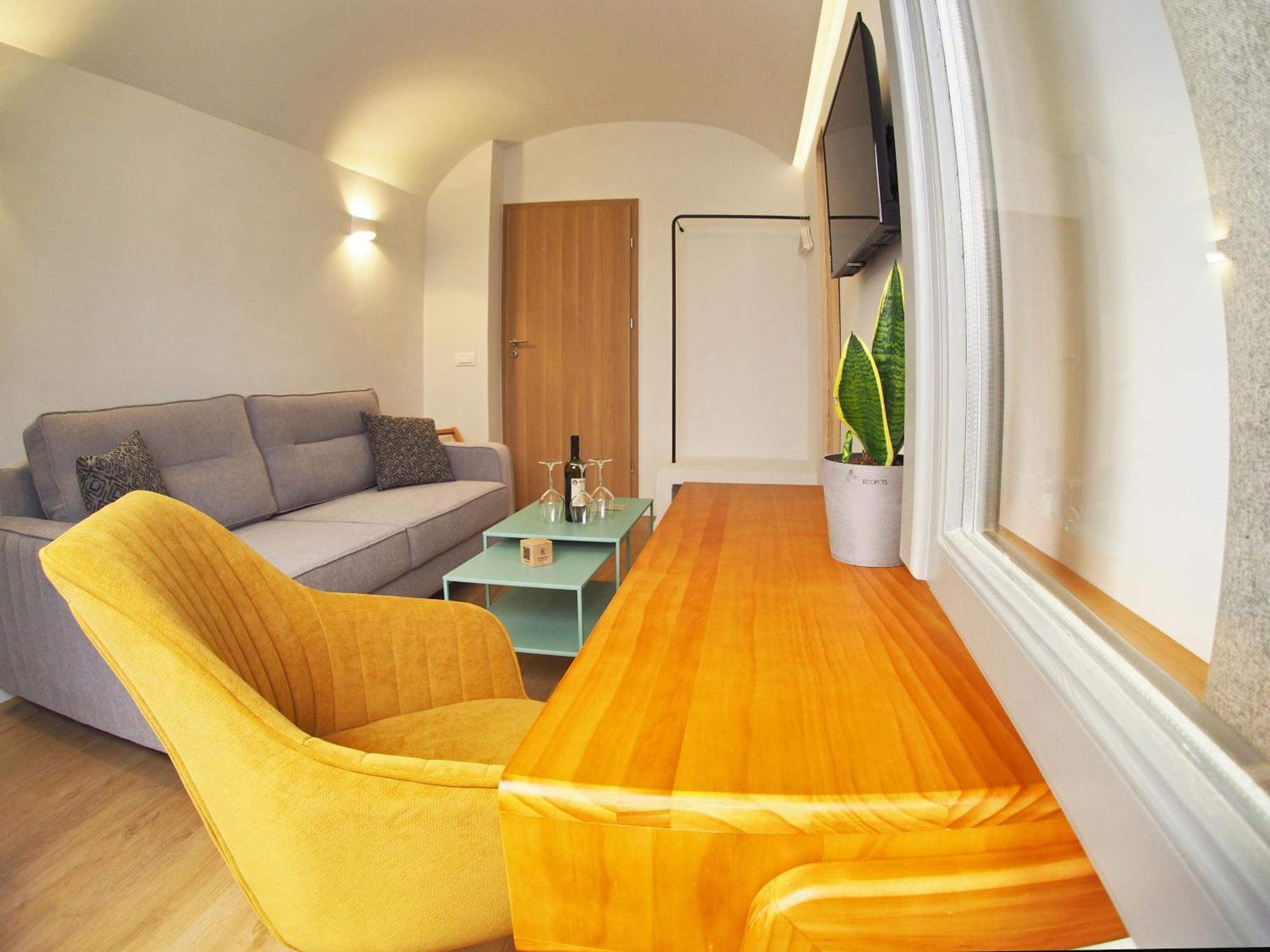 Times Elegant Rooms Ermoupoli Esterno foto