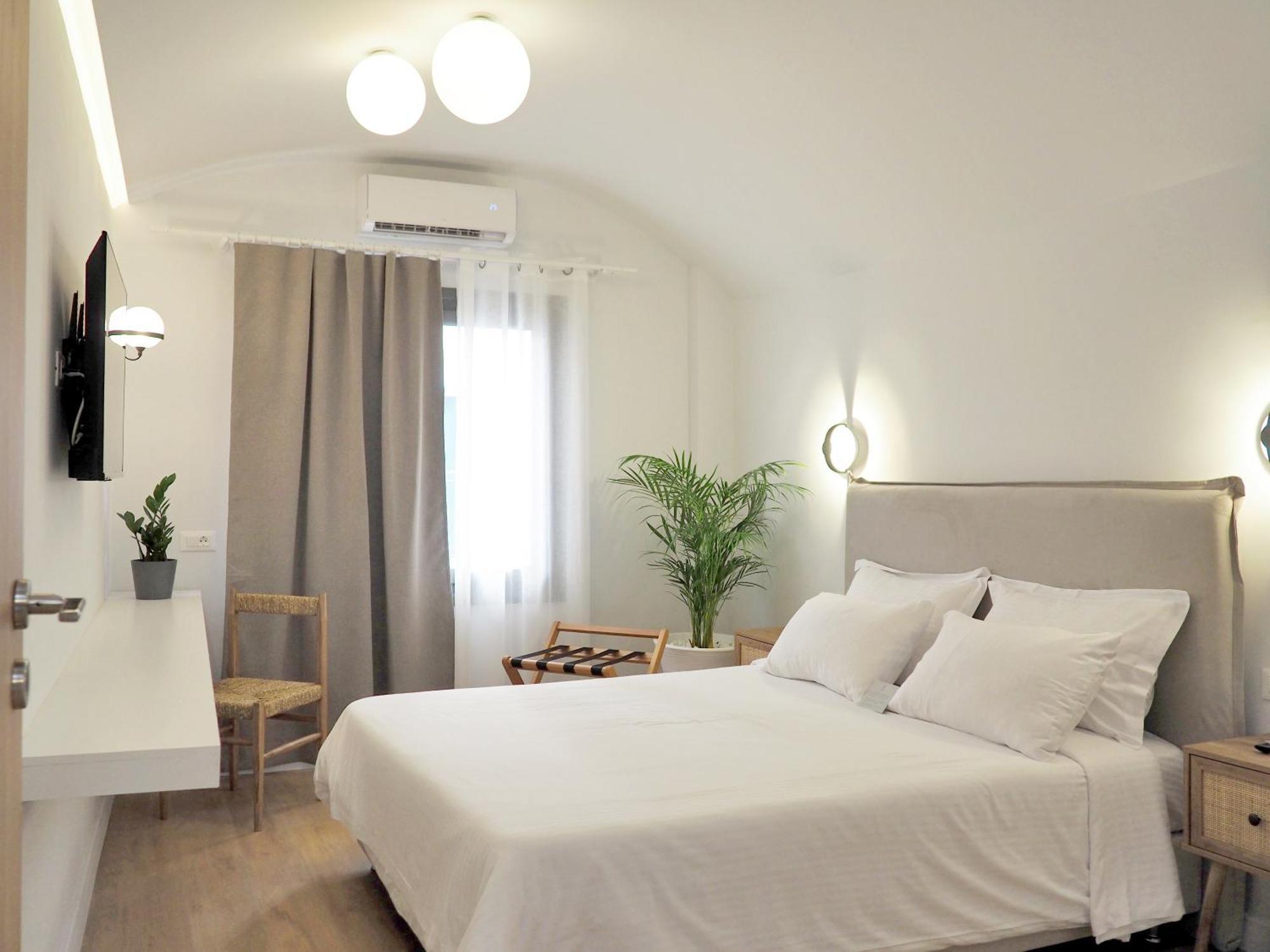 Times Elegant Rooms Ermoupoli Esterno foto